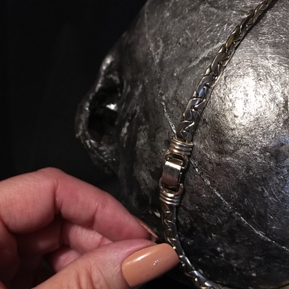 Art skull purse that's a sublime treasure! - Picture 9 of 9